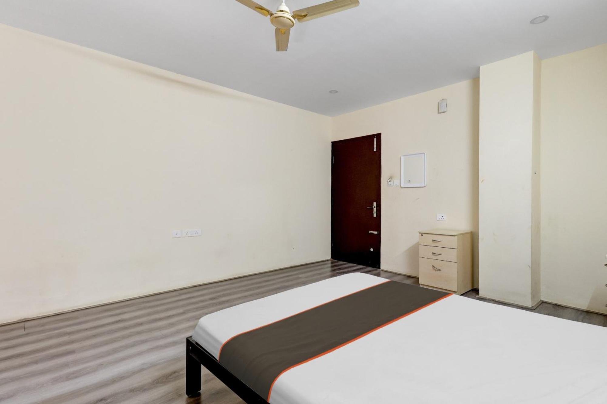 Hotel O Crescent Shine 班加罗尔 外观 照片